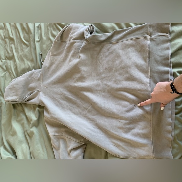 Aritzia zip up - Picture 4 of 4